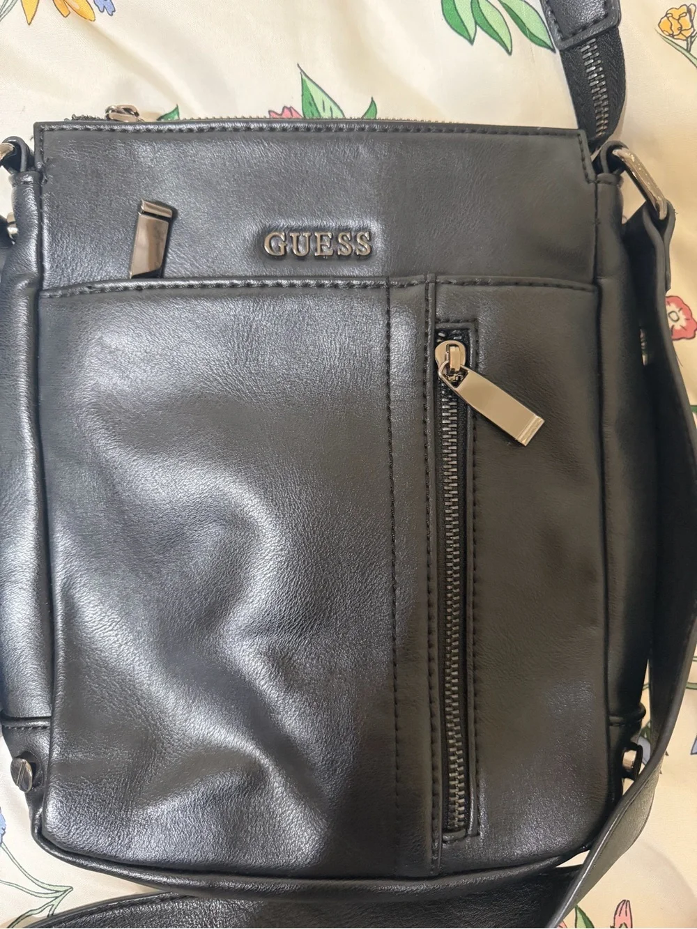 GUESS Mini Black Crossbody Bag - Picture 2 of 10